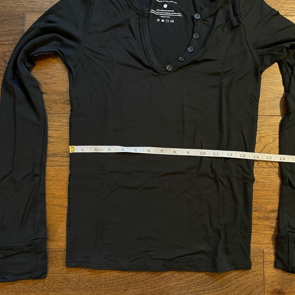 Fitted Henley - Picture 15 of 15